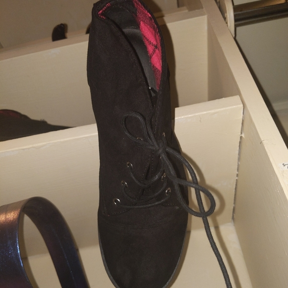 Booties - Picture 2 of 5